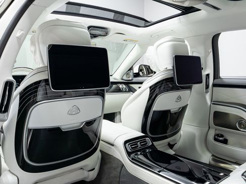 Used 2023 Mercedes-Benz Maybach S 680 4MATIC image 47