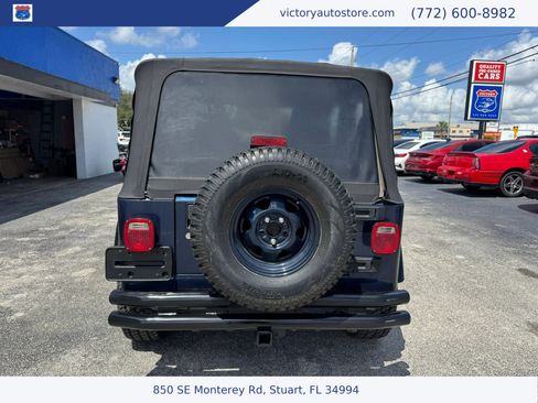 Used 2005 Jeep Wrangler X AWD/4WD image 9