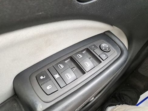 Used 2015 Dodge Dart SXT image 25