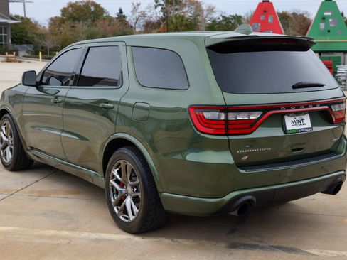 Used 2022 Dodge Durango SRT w/ Technology Group image 10