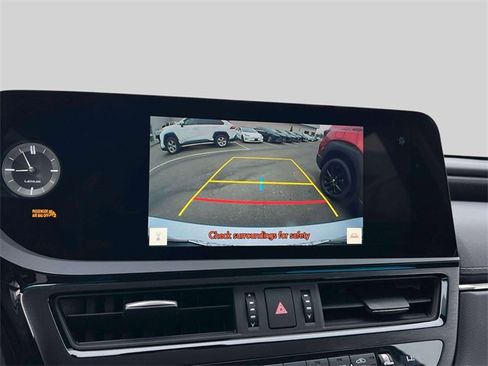 Certified 2023 Lexus ES 350 w/ Premium Package image 38