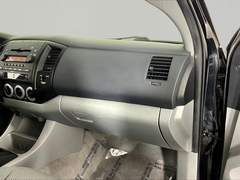Used 2005 Toyota Tacoma 4x4 Access Cab image 25