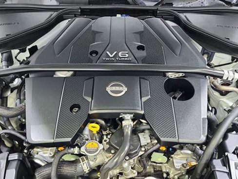 Certified 2024 Nissan Z Performance w/ Floor Mat Package RWD image 27