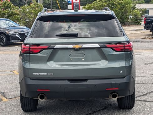 Used 2023 Chevrolet Traverse LT w/ LT Premium Package image 5