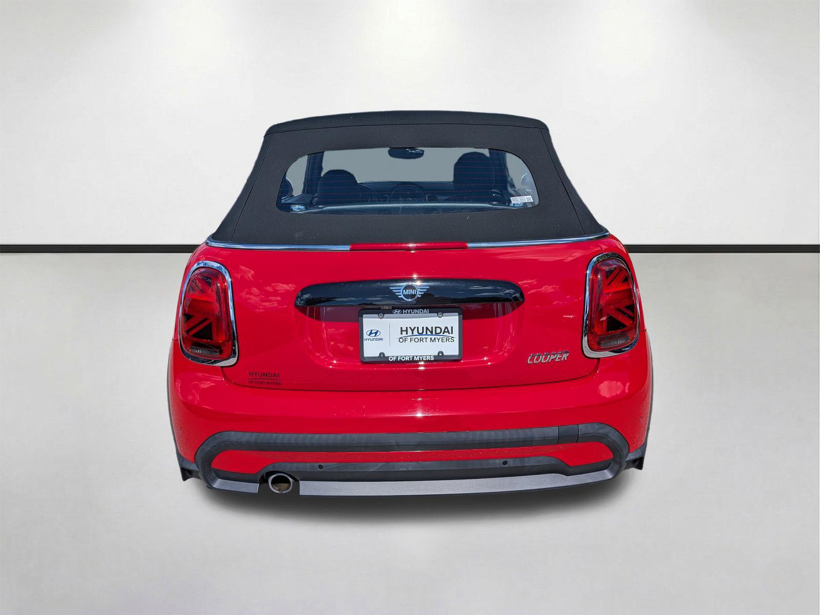 Used 2023 MINI Cooper Convertible FWD image 5