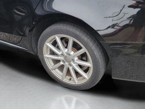 Used 2015 Audi A4 2.0T Premium image 17