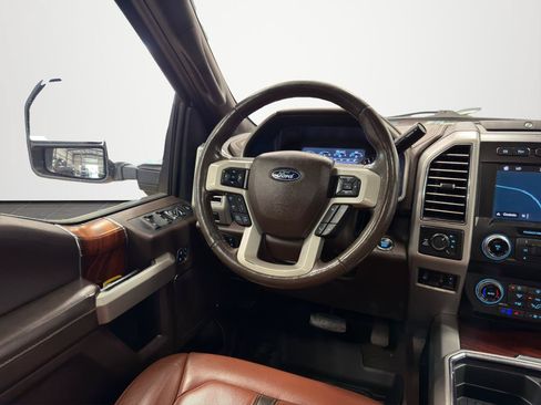 Used 2019 Ford F250 King Ranch w/ King Ranch Ultimate Package AWD/4WD image 16