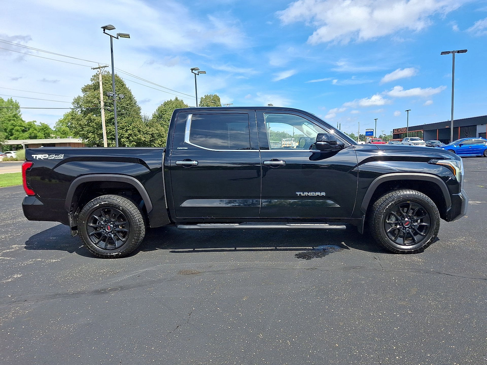 Used 2023 Toyota Tundra Limited w/ TRD Off-Road Package AWD/4WD image 26