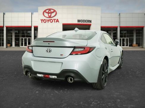 Used 2026 Toyota GR86 Premium w/ Performance Package RWD image 12