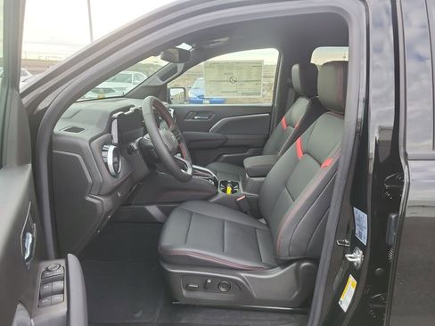 New 2025 Chevrolet Colorado Z71 w/ Midnight Edition image 11