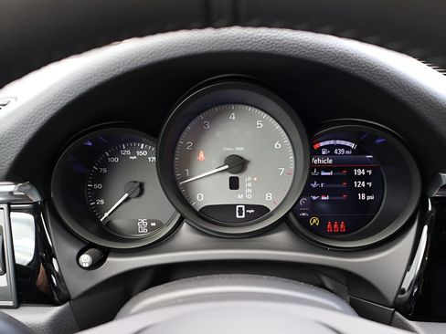 New 2026 Porsche Macan S AWD/4WD image 28