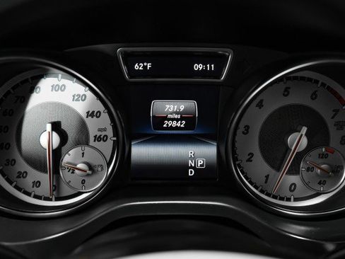 Used 2015 Mercedes-Benz GLA 250 4MATIC image 17