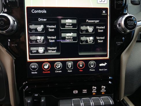 Used 2020 RAM 3500 Laramie image 16