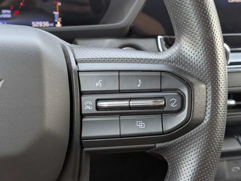 Used 2023 Chevrolet Colorado W/T w/ WT Convenience Package II AWD/4WD image 22