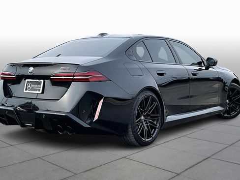 Used 2025 BMW M5 w/ Executive Package image 12