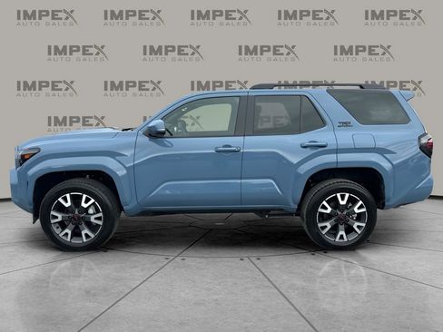 Used 2025 Toyota 4Runner TRD Sport image 2