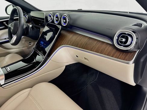 Used 2026 Mercedes-Benz C 300 Sedan image 32