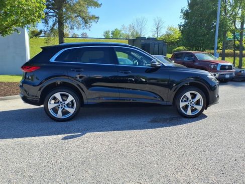 Used 2025 Audi Q5 Premium AWD/4WD image 5