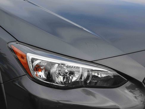 Used 2021 Subaru Crosstrek 2.5i Sport w/ Moonroof Package AWD/4WD image 6