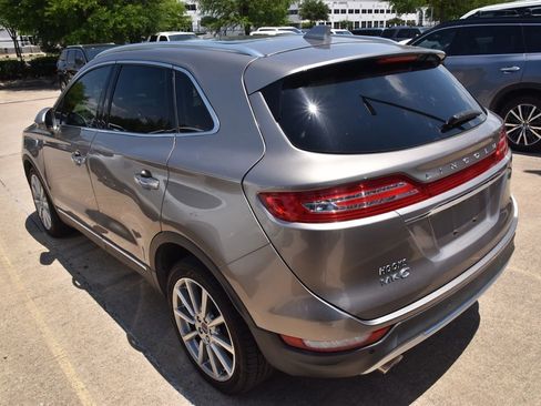 Used 2019 Lincoln MKC Reserve w/ MKC Technology Package FWD image 6
