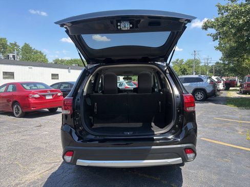 Used 2016 Mitsubishi Outlander SE FWD image 26