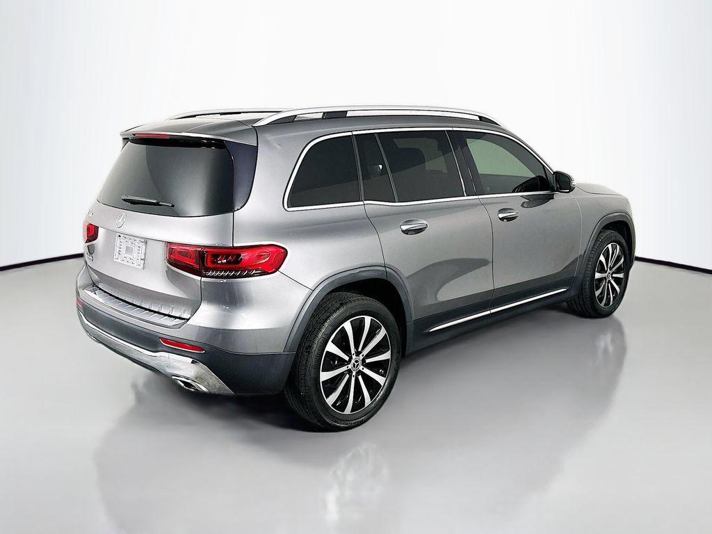 Used 2021 Mercedes-Benz GLB 250 w/ Premium Package image 7