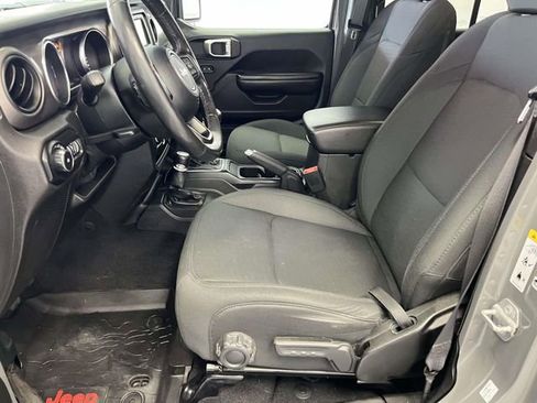 Used 2019 Jeep Wrangler Unlimited Sport S image 17