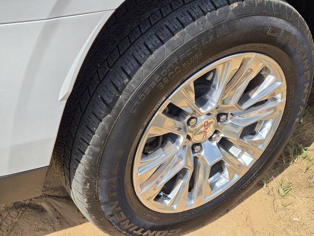 Used 2025 GMC Yukon Denali AWD/4WD image 9