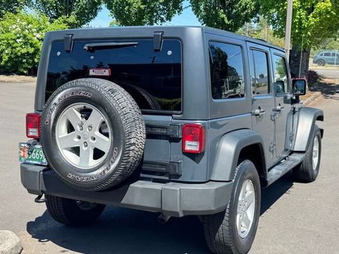 Used 2016 Jeep Wrangler Unlimited Sport w/ Quick Order Package 24S AWD/4WD image 7