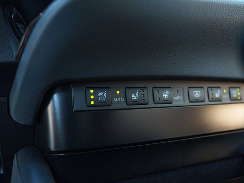 Used 2024 Lexus ES 350 w/ Luxury Package FWD image 37