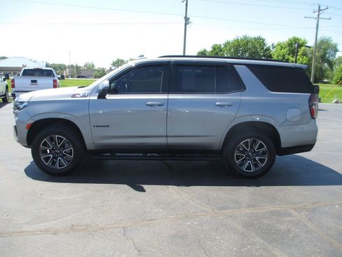 Used 2023 Chevrolet Tahoe Z71 w/ Luxury Package AWD/4WD image 10