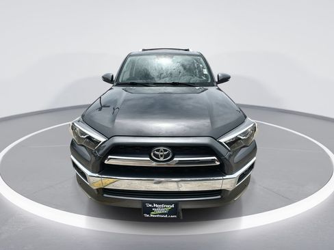 Used 2018 Toyota 4Runner Limited AWD/4WD image 3