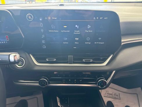 Used 2025 Chevrolet Equinox LT AWD/4WD image 12