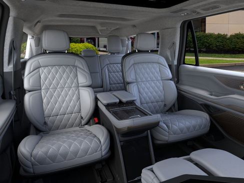New 2026 Lincoln Navigator L Black Label image 11