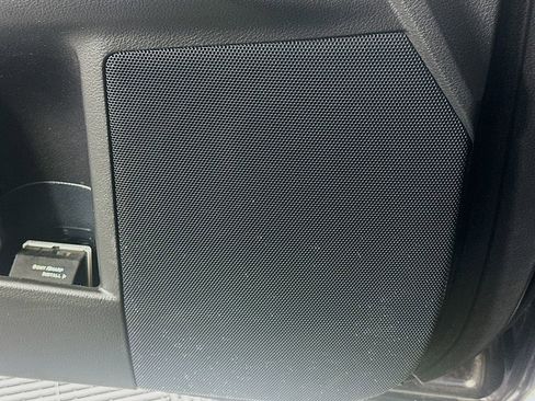 Used 2011 Lexus CT 200h image 19