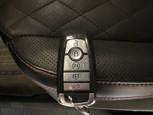 Used 2024 Ford Escape ST-Line Elite w/ Premium Technology Package AWD/4WD image 17
