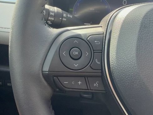 Used 2024 Toyota RAV4 Limited FWD image 18