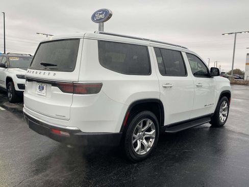 Used 2022 Jeep Wagoneer Series II image 6