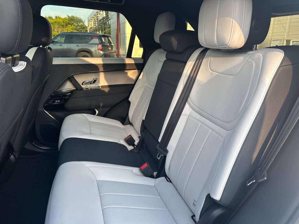 Used 2023 Land Rover Range Rover Sport SE Dynamic AWD/4WD image 12