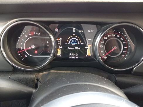 Used 2019 Jeep Wrangler Unlimited Rubicon AWD/4WD image 5