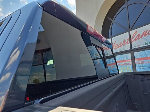 Used 2021 GMC Sierra 1500 AT4 w/ AT4 Value Package AWD/4WD image 21