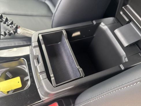 New 2025 Mitsubishi Eclipse Cross SEL image 39