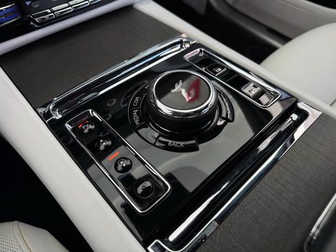 Used 2022 Rolls-Royce Ghost w/ Ghost Package AWD/4WD image 19