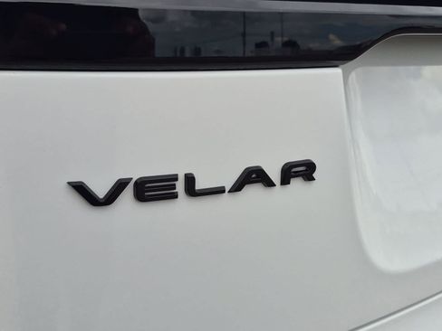 Used 2024 Land Rover Range Rover Velar S AWD/4WD image 12
