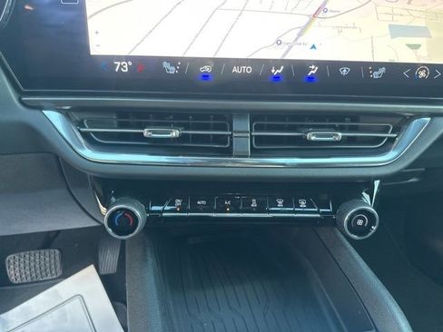 New 2026 Chevrolet Equinox EV LT image 25