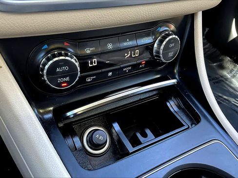 Used 2018 Mercedes-Benz GLA 250 image 34