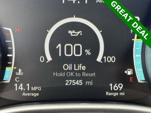 Used 2025 Chrysler Pacifica Select image 16