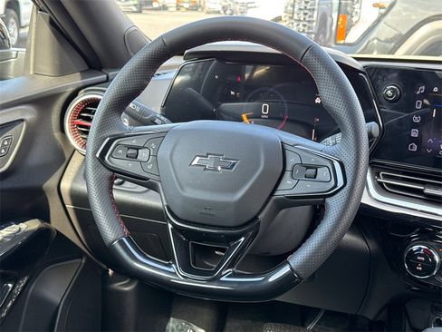 Used 2026 Chevrolet Trax RS image 24