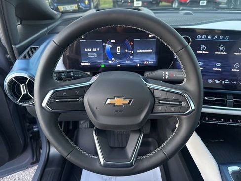 New 2026 Chevrolet Equinox EV LT w/ Convenience Package II image 12