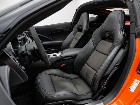 Used 2019 Chevrolet Corvette Z06 RWD image 47